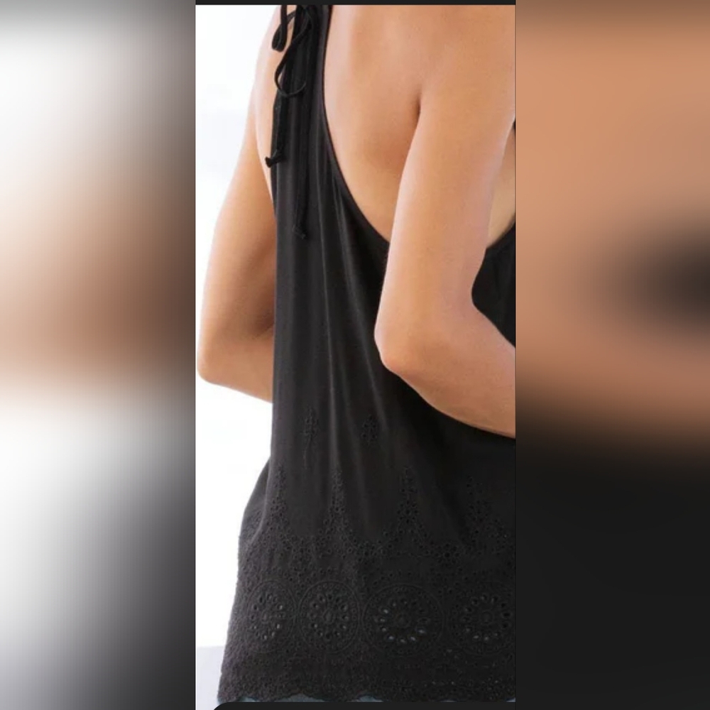 NWT L Lovestitch Sleeveless Black Bĺouse
